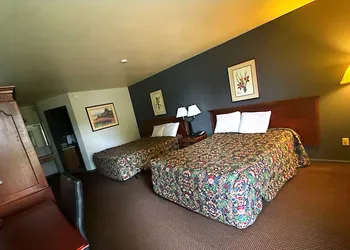 Windmill Inn Lynden hotel thumbnail 5