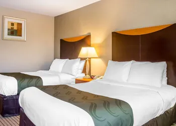 Quality Inn Spring Valley - Nanuet hotel thumbnail 5