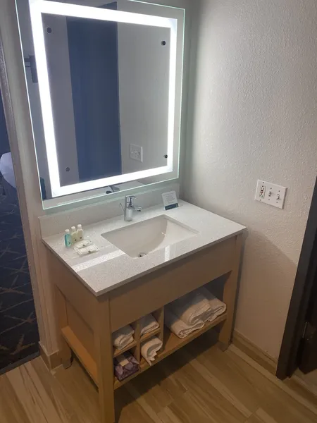 Quality Inn Spring Valley - Nanuet hotel detail image 6