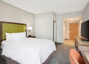 Hampton Inn by Hilton Middletown hotel thumbnail 6