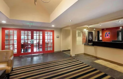 Studio 6 Extended Stay Fishkill Route 9 NY hotel detail image 2