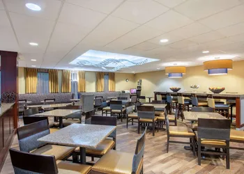 Hampton Inn Fishkill hotel thumbnail 2