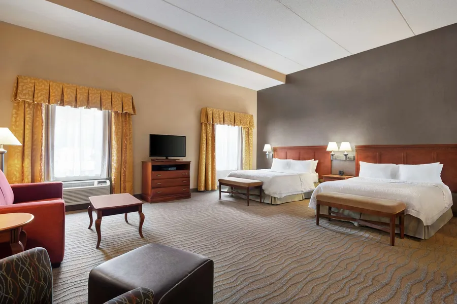 Hampton Inn & Suites Poughkeepsie hotel detail image 6