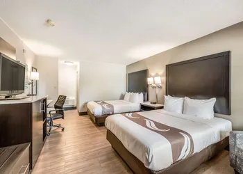Quality Inn Poughkeepsie hotel thumbnail 5