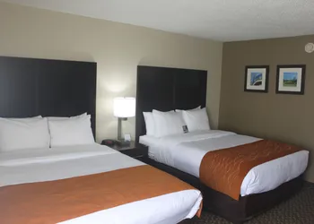 Spark by Hilton Matteson Chicago I 57 hotel thumbnail 2