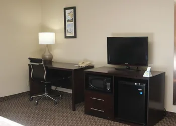 Spark by Hilton Matteson Chicago I 57 hotel thumbnail 3