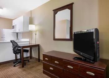 Extended Stay America Select Suites Gainesville I-75 hotel thumbnail 7