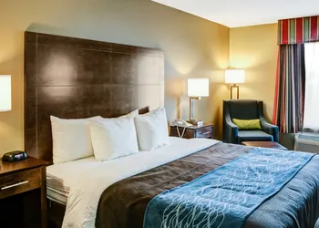 Comfort Inn & Suites Bryant - Benton hotel thumbnail 7