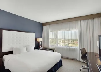 DoubleTree by Hilton Little Rock hotel thumbnail 7