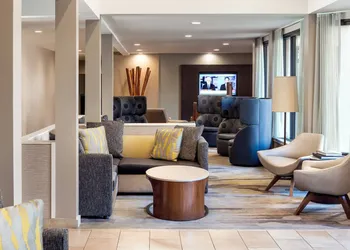 Courtyard by Marriott John Wayne Airport/Orange County hotel thumbnail 2