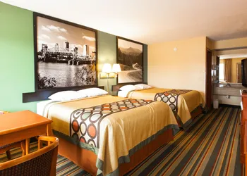 Super 8 by Wyndham Jacksonville AR hotel thumbnail 5