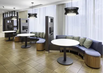 Courtyard By Marriott Shelton hotel thumbnail 3