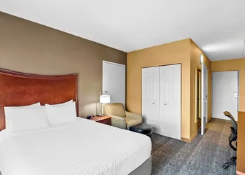 Clarion Inn North Haven - New Haven North hotel thumbnail 8