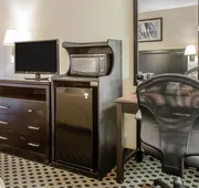 Econo Lodge West Haven hotel detail image 7