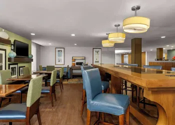Hampton Inn Milford hotel thumbnail 2