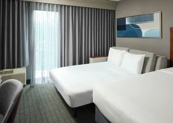 Courtyard Marriott Waldorf hotel thumbnail 6