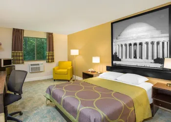 Super 8 by Wyndham Waldorf hotel thumbnail 5