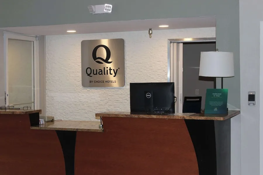 Quality Suites Waldorf hotel detail image 2