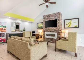 Quality Inn Gallatin - Nashville Metro hotel thumbnail 5