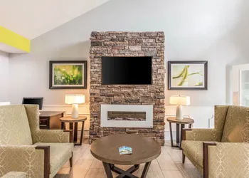 Quality Inn Gallatin - Nashville Metro hotel thumbnail 6