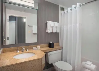 Courtyard by Marriott Wilmington Downtown hotel thumbnail 7