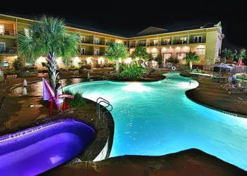 Holiday Inn Express & Suites Fredericksburg by IHG hotel thumbnail 6