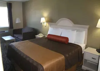 Days Inn by Wyndham Kerrville hotel thumbnail 6