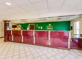 Quality Inn & Suites Kerrville hotel thumbnail 3