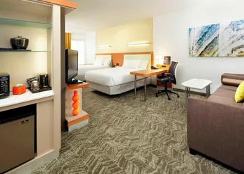 SpringHill Suites by Marriott Chicago Waukegan/Gurnee hotel thumbnail 8