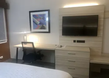 Holiday Inn Express Ft Bragg by IHG hotel thumbnail 8