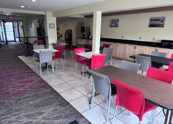 Budget Inn hotel thumbnail 4