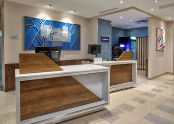 Holiday Inn Express & Suites Kingston Central by IHG hotel thumbnail 2