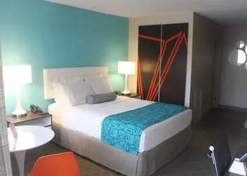 Howard Johnson by Wyndham Kingston hotel thumbnail 4