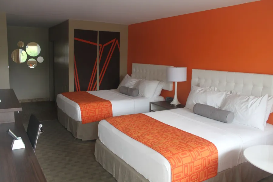 Howard Johnson by Wyndham Kingston hotel detail image 6