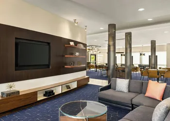 Courtyard by Marriott Burlington Mt. Holly Westampton hotel thumbnail 3