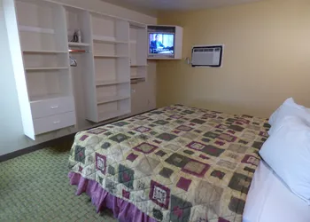 Coronada Inn and Suites hotel thumbnail 4