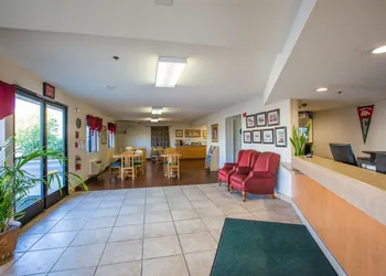 University Inn hotel thumbnail 2