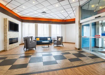 Comfort Inn & Suites Barrie hotel thumbnail 2