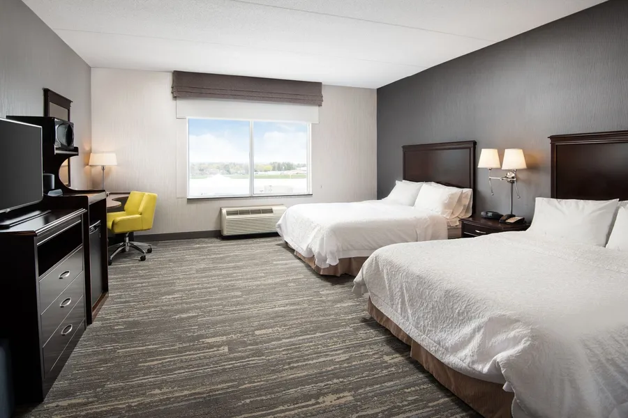 Hampton Inn & Suites Barrie hotel detail image 6