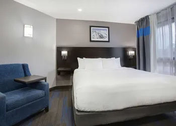 Days Inn by Wyndham Barrie hotel thumbnail 8