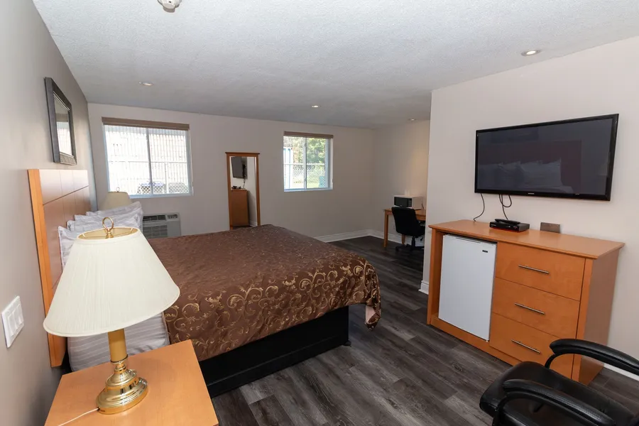 Borden Inn & Suites hotel detail image 2