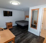 Borden Inn & Suites hotel detail image 3
