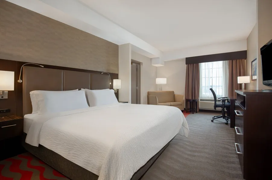 Holiday Inn Express Hotel & Suites Barrie by IHG hotel detail image 6