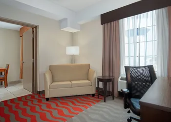 Holiday Inn Express Hotel & Suites Barrie by IHG hotel thumbnail 8
