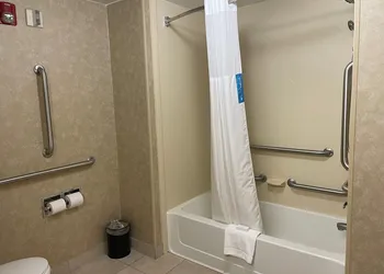 Hampton Inn Harrisonburg - South hotel thumbnail 7