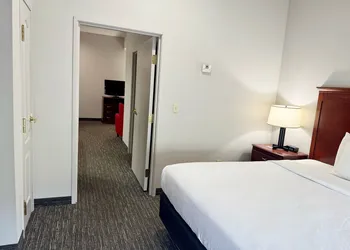 Country Inn & Suites by Radisson, Harrisonburg, VA hotel thumbnail 8