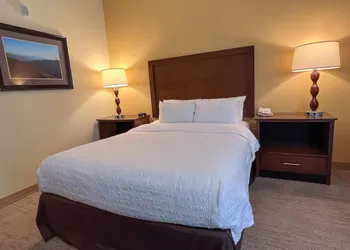 Clarion Pointe Cherokee hotel thumbnail 8