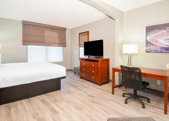 Wingate By Wyndham Tuscaloosa hotel thumbnail 6
