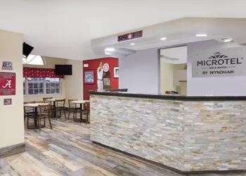 Microtel Inn & Suites by Wyndham Tuscaloosa East hotel thumbnail 2