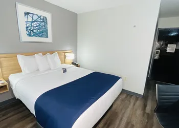 Microtel Inn & Suites by Wyndham Tuscaloosa East hotel thumbnail 4